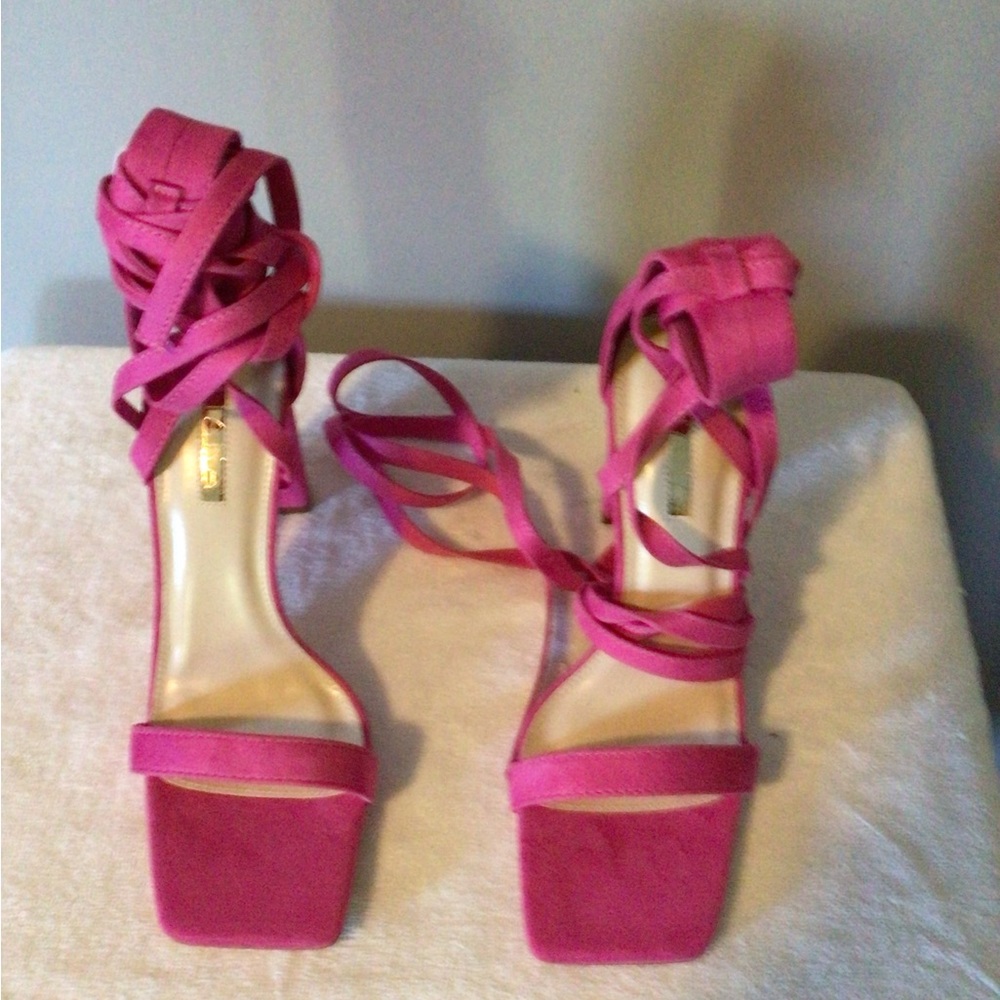 Liliana Novax-11 Sandals